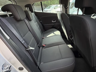 Renault Mégane Renault Mégane 1.2 TCe Bose - afbeelding nr 10