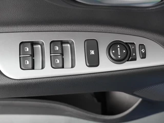 Kia Rio - Navigatie - Camera - 17 inch LM velgen - Half leder/stof - Stoel- en stuurverwarming - Fabrieksgarantie tot 09-2027 - afbeelding nr 21