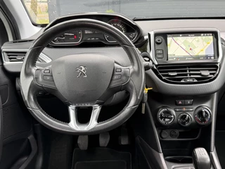 Peugeot 2008 Peugeot 2008 1.2 PureTech Blue Lion Pano,Navi,Pdc,110pk,Airco,Cruise,Lm velgen,4 Nieuwe Banden,Apk tot 07-2026 - afbeelding nr 3
