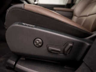 Citroën C5 Aircross Citroën C5 Aircross 1.2 PureTech Sport Deluxe (APPLE CARPLAY, GROOT NAVI, MEMORY SEATS, STOELVERWARMING, ADAPTIVE CRUISE, LEDER, ELEK ACHTERKLEP, KEYLESS, GETINT GLAS, NIEUWE APK, NIEUWSTAAT) - afbeelding nr 14