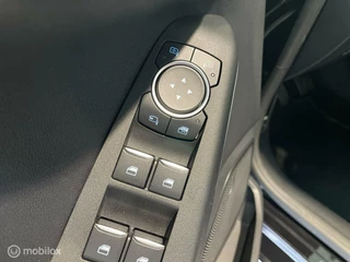 Ford Fiesta Ford Fiesta 1.0 EcoBoost Titanium, Navi|NL auto|Airco|Carplay|1e eigenaar|Cruise|6 versn. - afbeelding nr 17