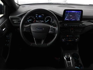 Ford Focus Ford Focus 1.5 EcoBoost ST Line | Trekhaak | B&O Sound |  Carplay | Navigatie | Full LED | Climate control | Keyless | PDC | Sportstoelen - afbeelding nr 3