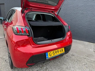 Peugeot 208 Peugeot 208 1.2 PureTech Blue Lease Allure NAVI | CARPLAY | CAMERA | 1STE EIGENAAR | PDC | BTW | NWE APK - afbeelding nr 13
