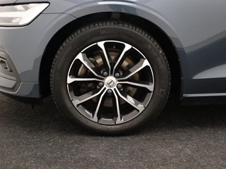 Volvo V60 Volvo V60 B3 AUT(8) MOMENTUM+ HARMAN KARDON LEDER ACC BLIS KEYLESS - afbeelding nr 9