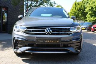 Volkswagen Tiguan Volkswagen Tiguan 1.5 TSI R-Line DSG Virtual/Navi/Leer/360view 