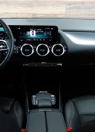 Mercedes-Benz B-Klasse Mercedes-Benz B-Klasse B200 | CRUISE | CAMERA | PDC | - afbeelding nr 16