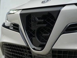 Alfa Romeo Junior Alfa Romeo Junior 1.2 Turbo 136 PK Ibrida Speciale | Pano | Techno - afbeelding nr 5