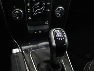 Volvo V40 Volvo V40 2.0 T2 Momentum | Climate control | Stoelverwarming | Voorruitverwarming - afbeelding nr 13