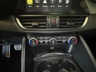 Alfa Romeo Giulia Alfa Romeo Giulia 2.0T 310pk, super netjes!! Veel opties!! - afbeelding nr 14