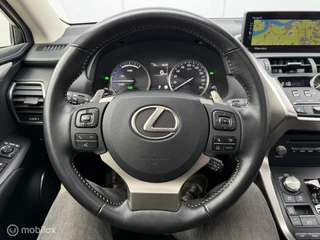 Lexus NX Lexus NX 300h AWD Premium | Pano | Leer | Stoelverwarming - afbeelding nr 17