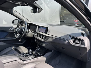 BMW 1 Serie BMW 1 Serie 118i M Sport Live Cockpit LED HUD Carplay Sfeerlicht Cruise - afbeelding nr 5
