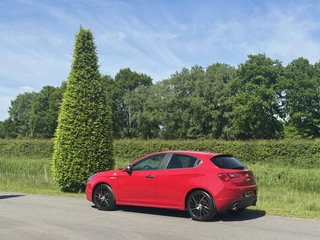Alfa Romeo Giulietta Alfa Romeo Giulietta 1.750 TBI QV, 240pk, kuipstoelen!! - afbeelding nr 8