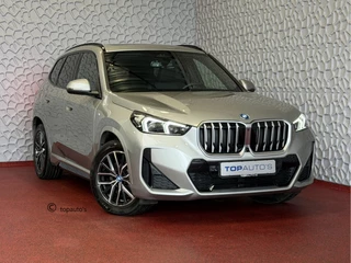 BMW X1 XDRIVE 25E M-SPORT LED PANO.SCHUIFDAK HEADUP ELEK.KLEP NAVI 360.CAM STOELVERW M-SHADOW LINE ELEK.STOEL ZWARTE.HEMEL