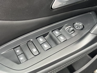 Peugeot 308 Peugeot 308 PureTech 130 EAT8 Allure Pack Business | Camera | Keyless | Carplay/Android Auto | - afbeelding nr 26