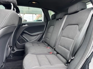 Mercedes-Benz B-Klasse Mercedes-Benz B-Klasse B180 Lease Ed. Ambition Aut., Navi, Clima, Cruise, PDC - afbeelding nr 13