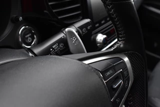 Mitsubishi Outlander Navi/Alcantara-Leder/Camera/Pdc/Standkachel/Trekhaak/Etc.! - afbeelding nr 18