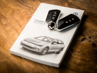 Volkswagen Golf (APPLE CARPLAY, GROOT NAVI, ADAPTIVE CRUISE, TREKHAAK ELEKTRISCH, KEYLESS START, SPORTSTOELEN, DAB+, LED KOPLAMPEN, NIEUWE APK, NIEUWSTAAT) - afbeelding nr 16