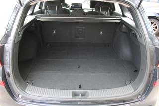 Hyundai i30 Hyundai i30 Wagon 1.0 T-GDI Comf.Smart Aut. Navi/Led/Pdc/Cam/16