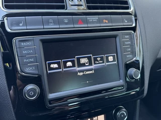 Volkswagen Polo Volkswagen Polo 1.2 TSI R-LINE NAVI CARPLAY 110PK - afbeelding nr 13