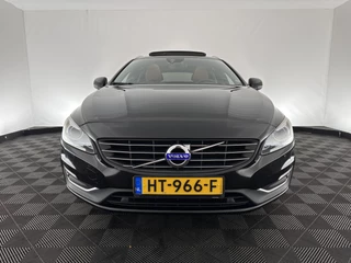 Volvo V60 Aut. *PANO | LUXURY-LEATHER | BI-XENON | PREMIUM AUDIO | NAVI-FULLMAP | MEMORY-PACK | HEATED-COMFORTSEATS | TOWBAR | ECC | PDC | CRUISE | 17''ALU* - afbeelding nr 2