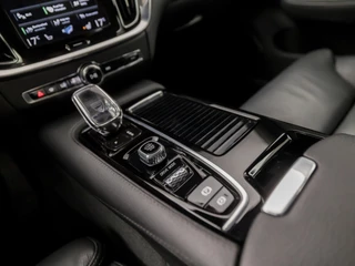 Volvo S60 Volvo S60 2.0 Recharge T6 AWD Inscription 391Pk Automaat (APPLE CARPLAY, GROOT NAVI, STUUR/STOELVERWARMING, MEMORY SEATS, LEDER, CAMERA, ADAPTIVE CRUISE, KEYLESS, LANE ASSIST, NIEUWSTAAT) - afbeelding nr 10