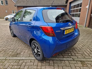 Toyota Yaris Toyota Yaris 1.0 VVT-i Aspiration 5-drs Clima NL-auto Camera Navi - afbeelding nr 5