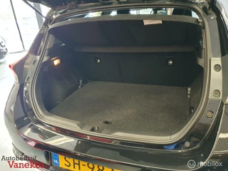Toyota Auris Toyota Auris 1.8 Hybrid Dynamic Go|Cam|Trekhaak|Cruise|Nav|NAP - afbeelding nr 11