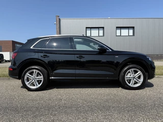 Audi Q5 Audi Q5 55 TFSI e quattro Competition 367PK S-Line PANO/LUCHTVERING/TREKHAAK/360CAMERA/MASSAGE/KEYLESS/MATRIX/VIRTUAL/CARPLAY/SFEER/19