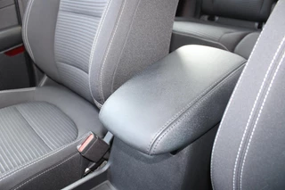 Ford Kuga Ford Kuga 2.5 FHEV Titanium | Navigatie | Camera | Cruise Control | Lichtmetalen velgen - afbeelding nr 25