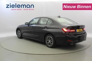 BMW 3 Serie BMW 3 Serie 318I Sedan Business Edition Automaat - Carplay - afbeelding nr 2