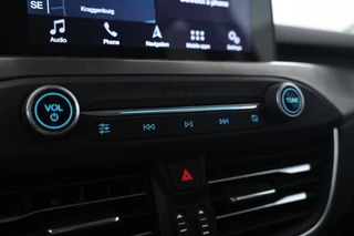 Ford Focus Ford Focus Wagon 1.5 EcoBlue Titanium Business Airco, Navigatie, Cruise Control, Apple Carplay - afbeelding nr 21