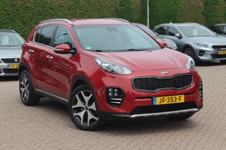 Kia Sportage Kia Sportage 1.6 T-GDI GT-Line First Edition / Trekhaak / Leder / Camera / 19'' / Getint glas / Navigatie / DAB / Cruise Control - afbeelding nr 1