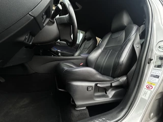 Toyota C-HR Toyota C-HR 1.8 Hybrid Bi-Tone - afbeelding nr 3
