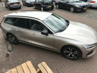 Volvo V60 Volvo V60 2.0 B3 Plus Dark - afbeelding nr 2