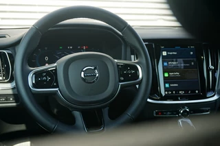 Volvo V60 Volvo V60 T6 PHEV Plus Dark ORG.NL! | TREKHAAK | HARMAN KARDON | PANO! - afbeelding nr 24
