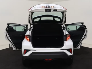 Toyota C-HR Toyota C-HR 1.8 Hybrid Active: Stijlvol, Slim én Superzuining! - afbeelding nr 29
