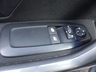 Peugeot 2008 Peugeot 2008 1.2 PureT. Blue Lion - afbeelding nr 16