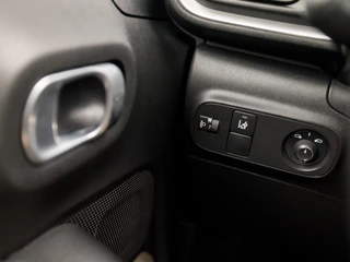 Citroën C3 Citroën C3 1.2 PureTech Sport (APPLE CARPLAY, GROOT NAVI, LM VELGEN, CRUISE, SPORTSTOELEN, PARKEERSENSOREN, NIEUWSTAAT) - afbeelding nr 21