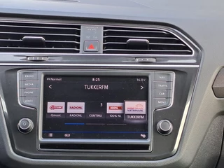 Volkswagen Tiguan | DSG | Virtual Cockpit | Trekhaak | Stoel- & stuurverwarming | Navigatie | App-connect | - afbeelding nr 15