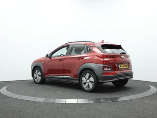 Hyundai Kona Hyundai Kona EV Fashion 64 kWh | Afneembare trekhaak | Navigatie | Camera - afbeelding nr 11