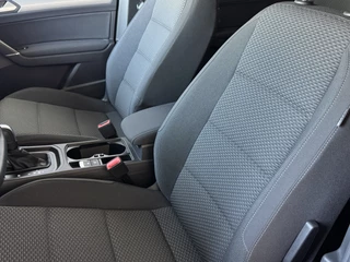 Volkswagen Touran Volkswagen Touran 1.5 TSI 150PK 7P CARPLAY NAVI CAMERA LED ELEK.KLEP VIR.COCKPIT DODE.HOEK DET. STOELVERW KEYLESS 7P 7PERS 09/2024 