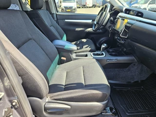 Toyota Hilux Toyota HiLux 2.8 D-4D Xtra Cab 3500 KG Nieuwstaat navi camera  204 PK - afbeelding nr 18