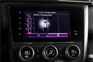 Renault Kadjar Renault Kadjar 1.3 TCe 160 PK Techno - Automaat | Cruise | Stoelverwarming | Trekhaak | App.Connect | Camera+PDC | NAV+App.Connect | Auto.Airco | LM 19