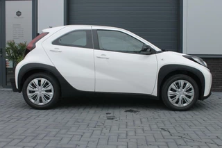 Toyota Aygo Toyota Aygo X 1.0 VVT-i MT Play - 10J Garantie- Carplay-Luxe - afbeelding nr 5
