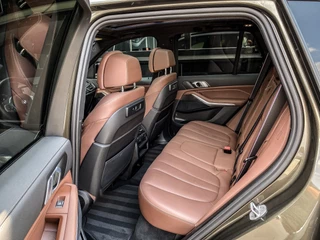 BMW X5 BMW X5 xDrive45e 394PK Automaat High Executive M-Sport | SKYLOUNGE | MASSAGE | VENTILATIE | 360 | RIJASSISTENTIE PAKKET | - afbeelding nr 109