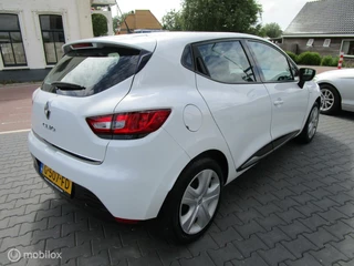 Renault Clio Renault Clio 1.2 16V 5drs 105dkm Airco Cruise Navigatie Bluetooth - afbeelding nr 3