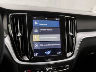 Volvo V60 164Pk Automaat (APPLE CARPLAY, GROOT NAVI, CAMERA, ADAPTIVE CRUISE, SPORTSTOELEN, TREKHAAK, PARKEERSENSOREN, DAB+, NIEUWE APK, NIEUWSTAAT) - afbeelding nr 23