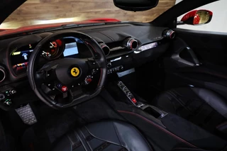 Ferrari 812 Superfast Ferrari 812 V12 Superfast|Full Carbon|Pass Display|JBL|Camera| - afbeelding nr 4