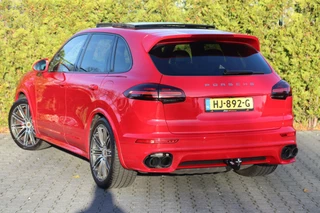 Porsche Cayenne Porsche Cayenne 3.0 S E-Hybrid Sport Chrono Cruise|Luchtvering|Panoschuifdak|Leder|360 camera|Trhk|Memory Seats|PDC|Navi|Dealer onderhouden - afbeelding nr 2