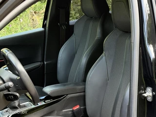 Peugeot 2008 Peugeot 2008 1.2 PureTech GT-Line 18''inch - afbeelding nr 10